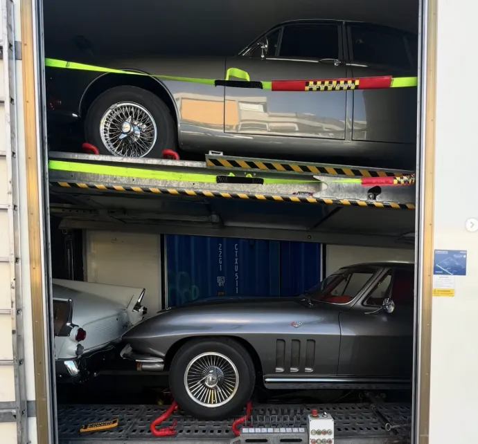Transport international de voitures depuis la Suisse - Service clé en main avec gestion douanière